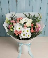 Букет цветов из:  Розы, Лизиантусы и Хризантемы в Краснобродском