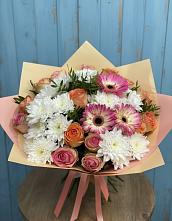 Букет цветов из:  Розы, Герберы и Хризантемы в Краснобродском