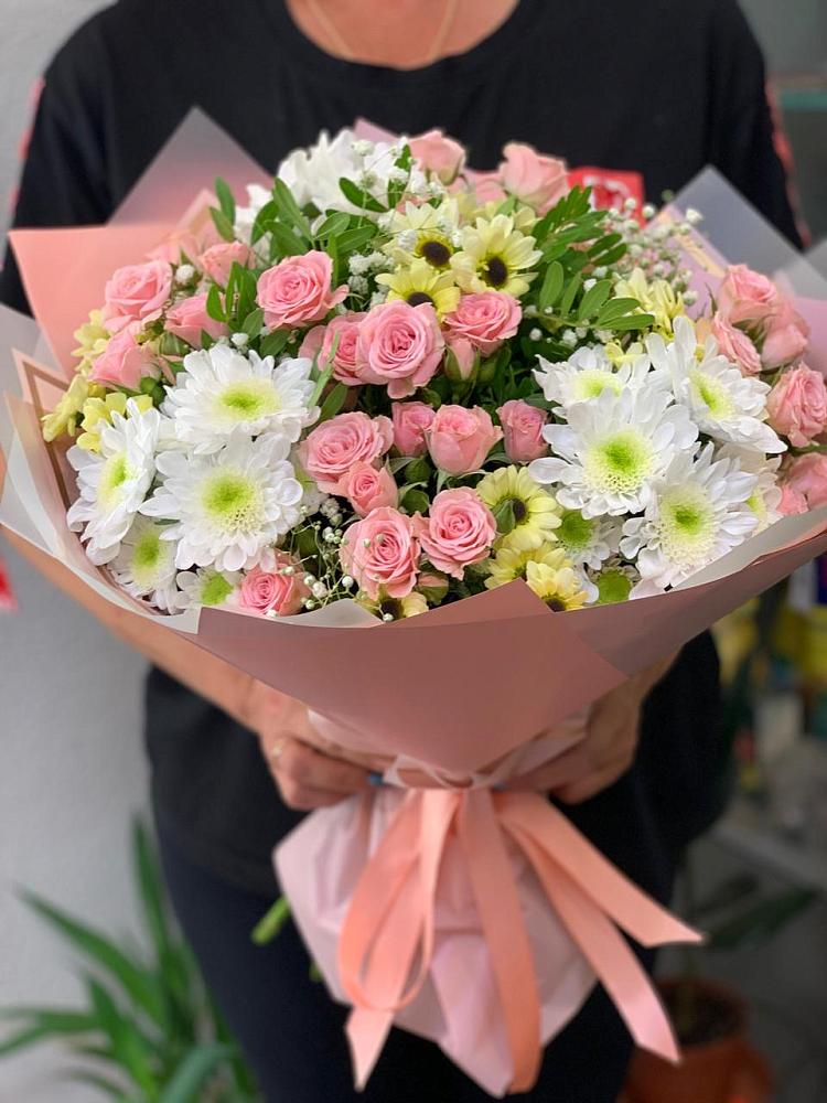 Букет цветов из: Розы и Хризантемы в Краснобродском
