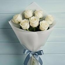 Букет 7 Белых роз Эдлесс Лав в Краснобродском