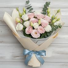 Букет цветов из:  Лизиантусы в Краснобродском