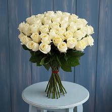 Букет 51 Белая роза Эдлесс Лав в Краснобродском