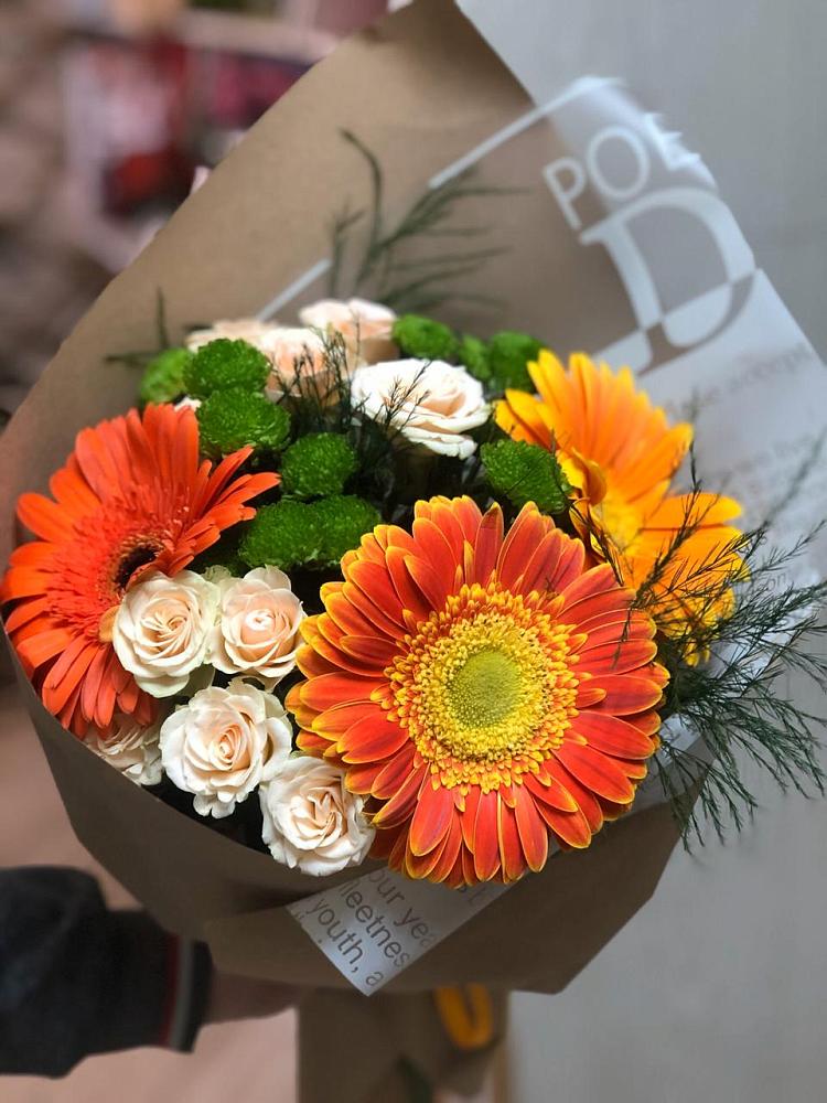 Букет цветов из: Герберы, Хризантемы и Розы в Краснобродском