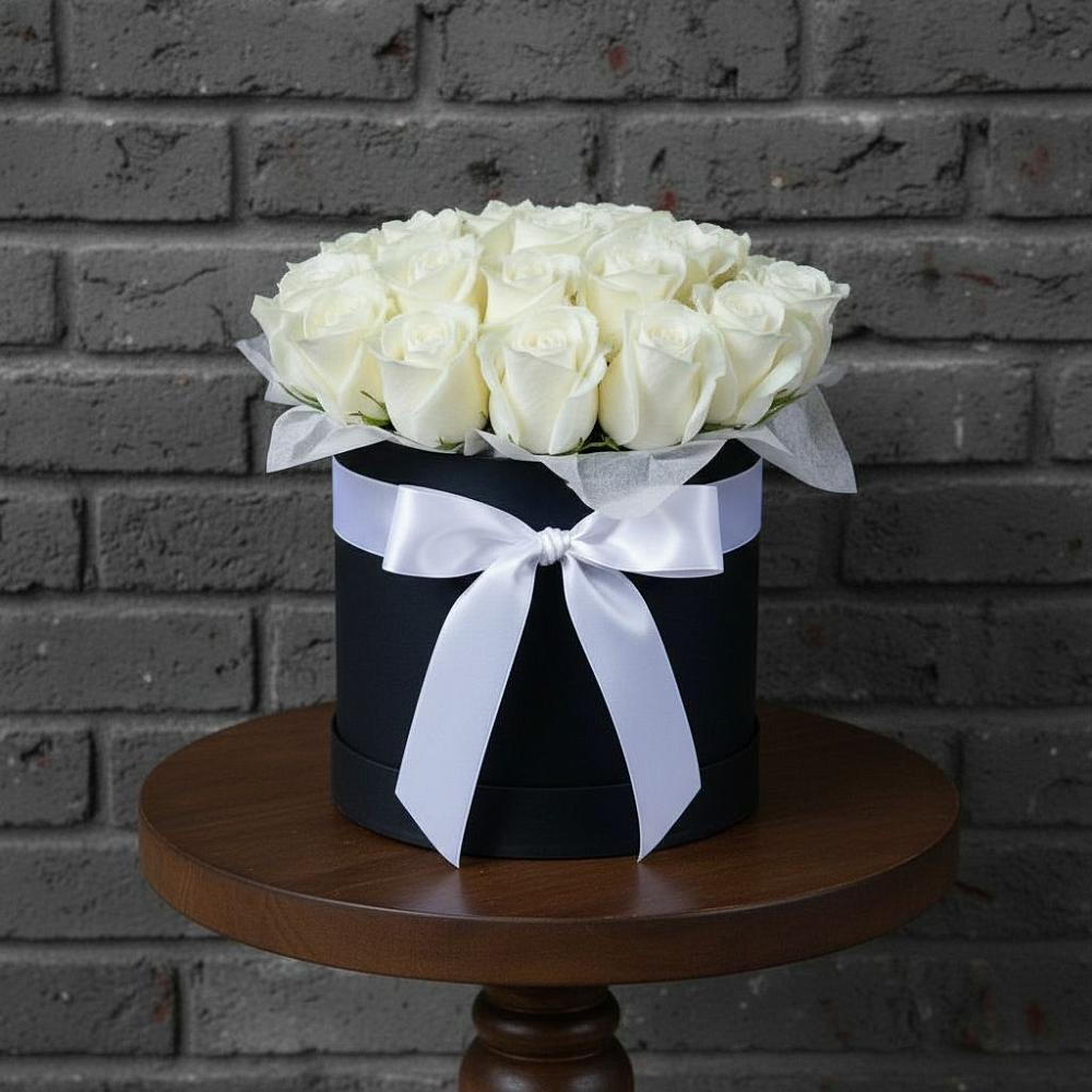 Цветочная композиция из Розы в шляпной коробке в Краснобродском